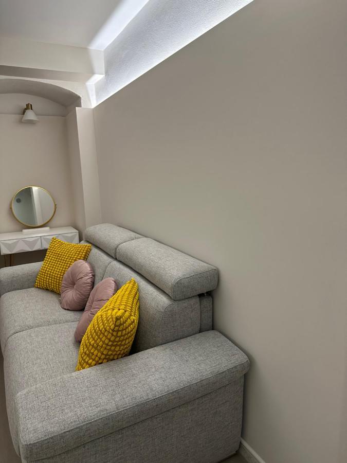 Imbriani 69 Apartment Bari Exterior foto